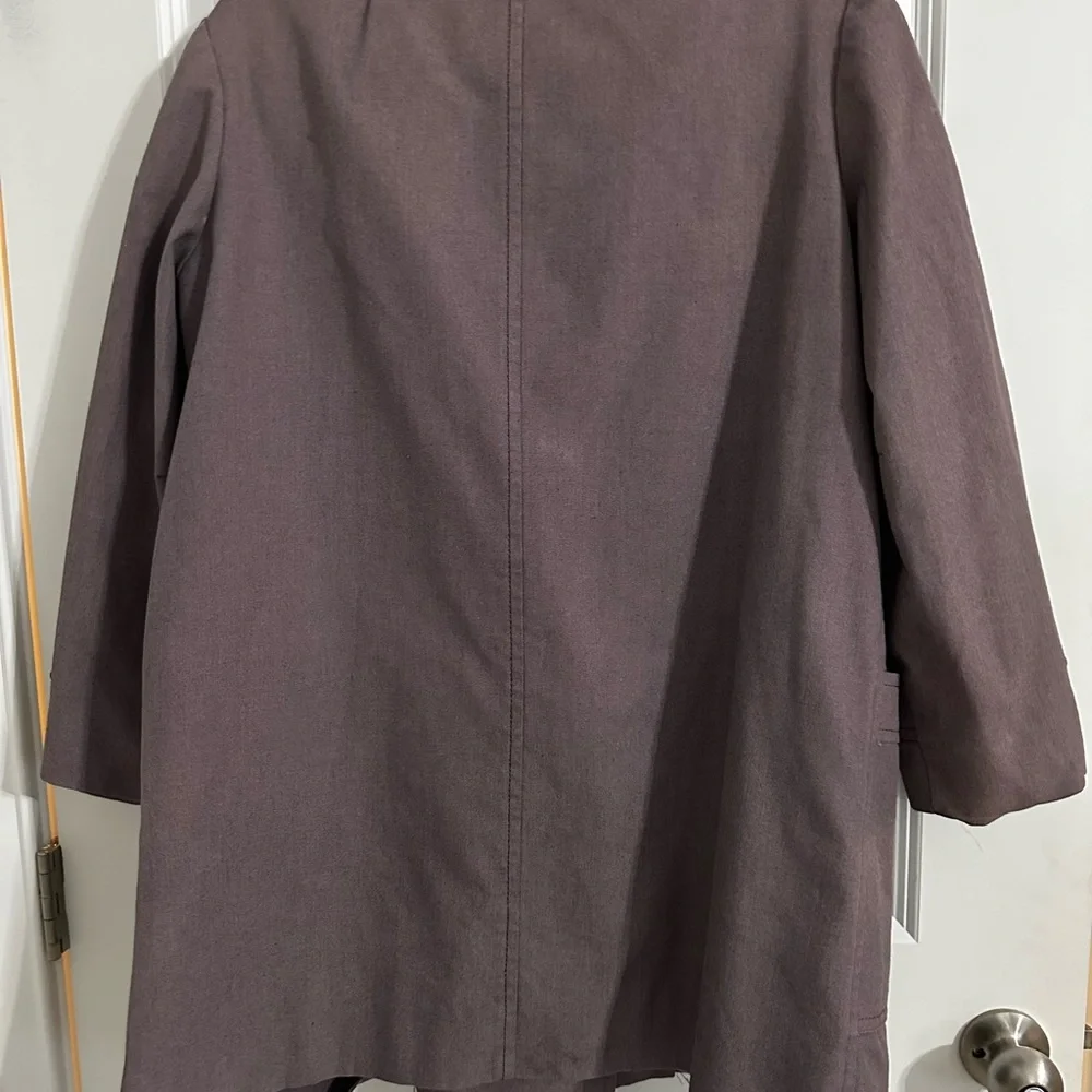 VINTAGE London Fog Trenchcoat. Button Front - Picture 2 of 5